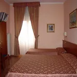 Aristotele