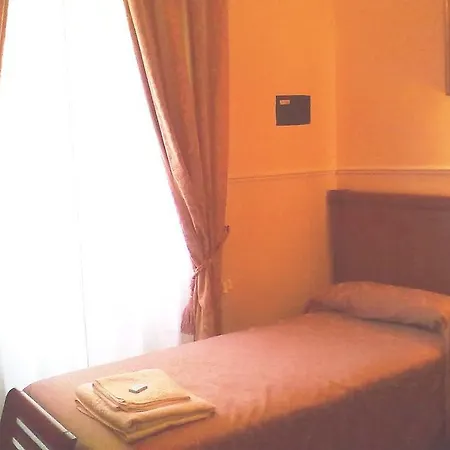 Aristotele