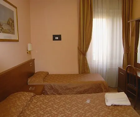 Aristotele 2* Ρώμη