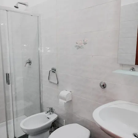 Aristotele 2* Рим