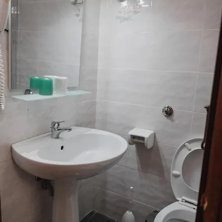 Aristotele 2* Рим